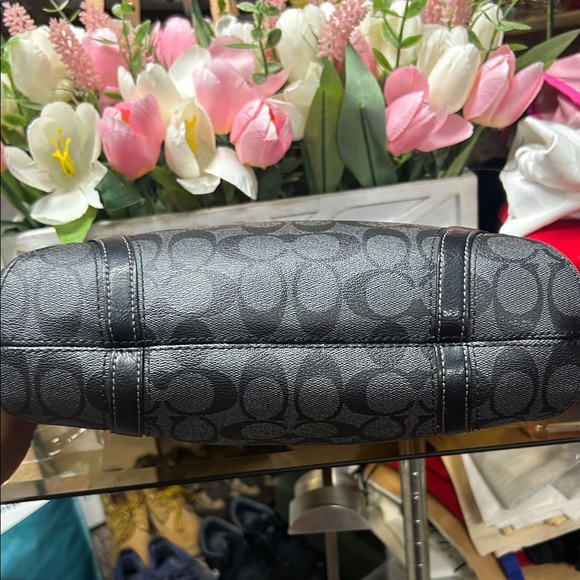 ❤️sOLD❤️Coach Black Monogram Shoulder Bag - Picture 4 of 6